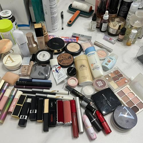 化妆品合集 一份兼顾理性与美的选购指南